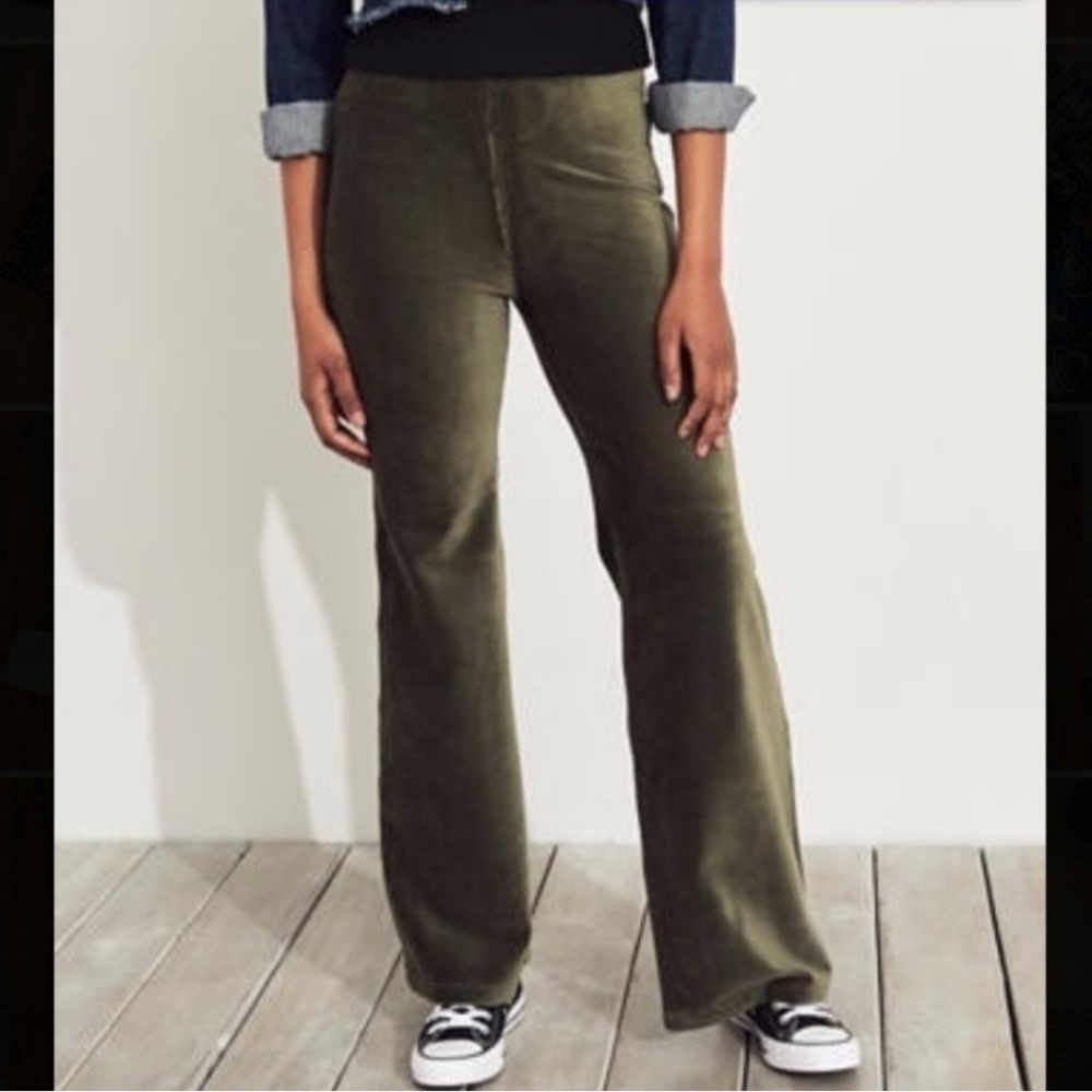 Hollister Ultra High Rise Women's Green Ribbed Flare Pants Size Small
